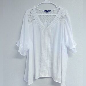 Zac & Rachel White Feminine Lacy Short Bell Sleeve Top. Size 2X
